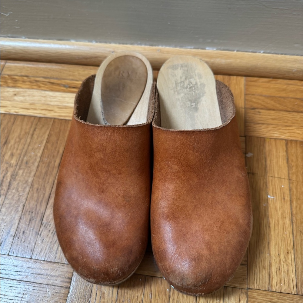 Bryr Worker Clog in Natural Size 36